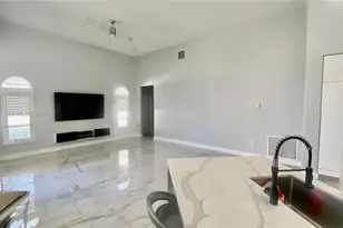 2172 NW 139th Terrace, Pembroke Pines, FL 33028 - Photo 3
