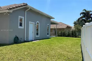 2172 NW 139th Terrace, Pembroke Pines, FL 33028 - Photo 9