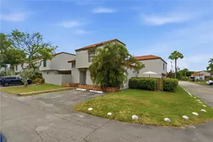 10327 NW 9th St Cir, Miami, FL 33172 - Photo 3