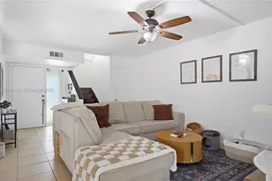 10327 NW 9th St Cir, Miami, FL 33172 - Photo 5