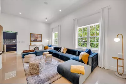 30 NE 44th St, Miami, FL 33137 - Photo 23