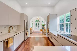 30 NE 44th St, Miami, FL 33137 - Photo 27