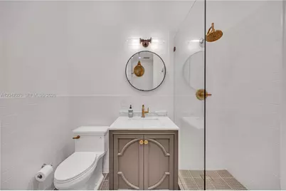 30 NE 44th St, Miami, FL 33137 - Photo 57