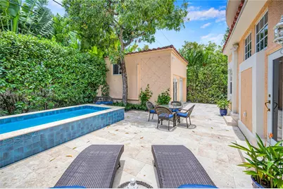 30 NE 44th St, Miami, FL 33137 - Photo 39