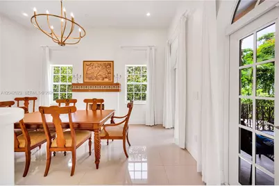 30 NE 44th St, Miami, FL 33137 - Photo 17