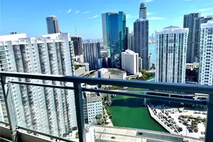 92 SW 3rd St, Miami, FL 33130 - Photo 3
