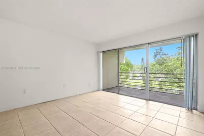 4215 N University Dr #305, Sunrise, FL 33351 - Photo 9