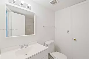 4215 N University Dr, Sunrise, FL 33351 - Photo 21