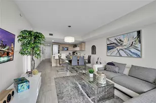 16385 Biscayne Blvd, North Miami Beach, FL 33160 - Photo 15