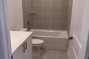 2444 SE 29th St, Homestead, FL 33035 - Photo 5