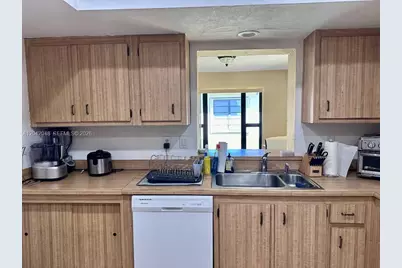 1714 SW 20th Ter, Deerfield Beach, FL 33442 - Photo 5