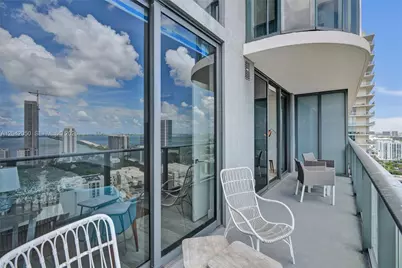 121 NE 34th St #2205, Miami, FL 33137 - Photo 27