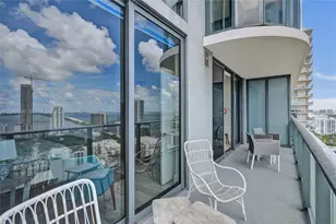 121 NE 34th St, Miami, FL 33137 - Photo 27