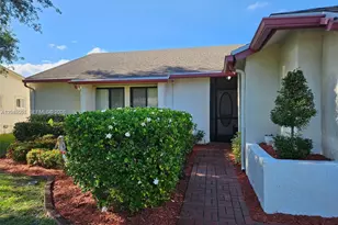 10301 Greenbriar Ct, Boca Raton, FL 33498 - Photo 3