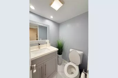 8931 N New River Canal Rd #2B, Plantation, FL 33324 - Photo 7