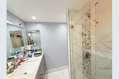 8931 N New River Canal Rd #2B, Plantation, FL 33324 - Photo 11