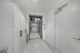460 NE 28th St, Miami, FL 33137 - Photo 19