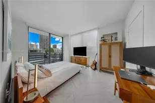 460 NE 28th St, Miami, FL 33137 - Photo 11