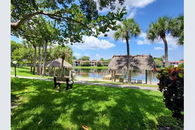 900 Colony Point Cir #107, Pembroke Pines, FL 33026 - Photo 13