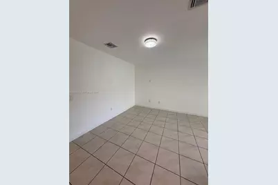 669 SW 11th St, Florida City, FL 33034 - Photo 7