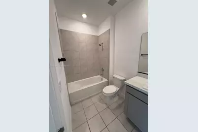 669 SW 11th St, Florida City, FL 33034 - Photo 19