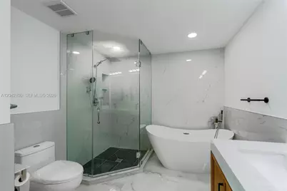 7914 Harbor Island Dr #106, North Bay Village, FL 33141 - Photo 35