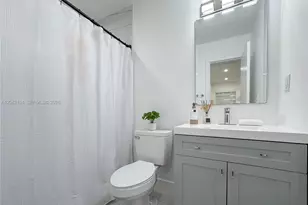 1319 NW 40th St, Miami, FL 33142 - Photo 17