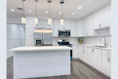 1319 NW 40th St, Miami, FL 33142 - Photo 5