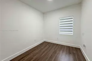 1319 NW 40th St, Miami, FL 33142 - Photo 13