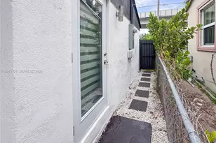 1319 NW 40th St, Miami, FL 33142 - Photo 23