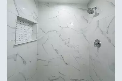 1319 NW 40th St, Miami, FL 33142 - Photo 21