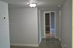 16565 NE 26th Ave, North Miami Beach, FL 33160 - Photo 19