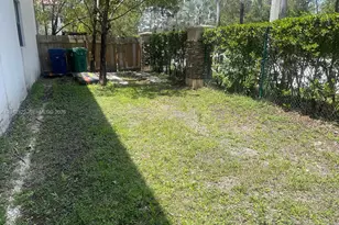 8985 NW 98th Ave, Doral, FL 33178 - Photo 15