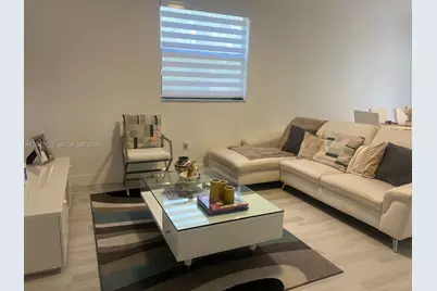 8985 NW 98th Ave, Doral, FL 33178 - Photo 9