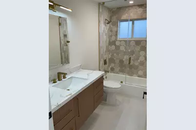 2315 NW 3rd St, Miami, FL 33125 - Photo 15