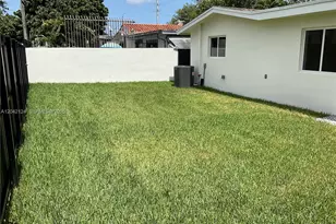 2315 NW 3rd St, Miami, FL 33125 - Photo 25