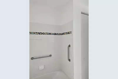 1789 NE Miami Gardens Dr #W304, Miami, FL 33179 - Photo 11
