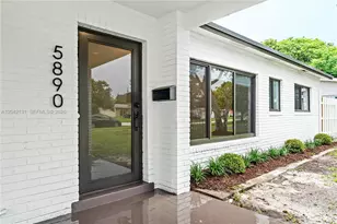 5890 NW 15th St, Sunrise, FL 33313 - Photo 3