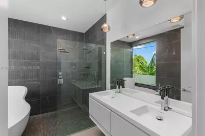 41 NE 24th St, Wilton Manors, FL 33305 - Photo 13