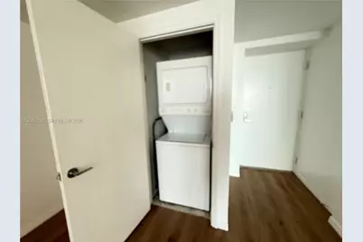 55 SE 6th St #3900, Miami, FL 33131 - Photo 11