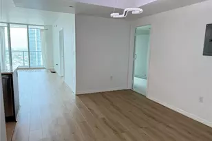 55 SE 6th St, Miami, FL 33131 - Photo 5