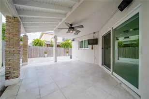 11855 SW 102nd St, Miami, FL 33186 - Photo 5