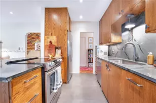 2490 Abaco Ave, Miami, FL 33133 - Photo 9
