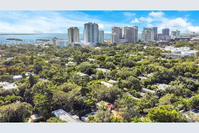 2490 Abaco Ave, Miami, FL 33133 - Photo 31