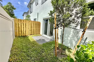 114 SW 184th Pl, Pembroke Pines, FL 33029 - Photo 21