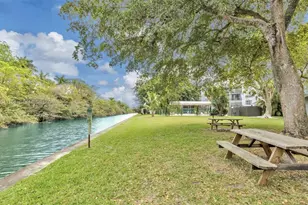117 Royal Pk Dr, Oakland Park, FL 33309 - Photo 27