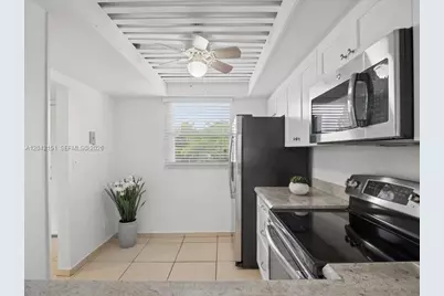 117 Royal Park Dr #3F, Oakland Park, FL 33309 - Photo 11