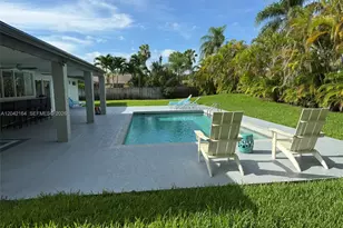 13461 SW 98th Pl, Miami, FL 33176 - Photo 3
