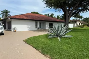 13461 SW 98th Pl, Miami, FL 33176 - Photo 1
