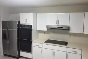 1617 NE 177th St, North Miami Beach, FL 33162 - Photo 5